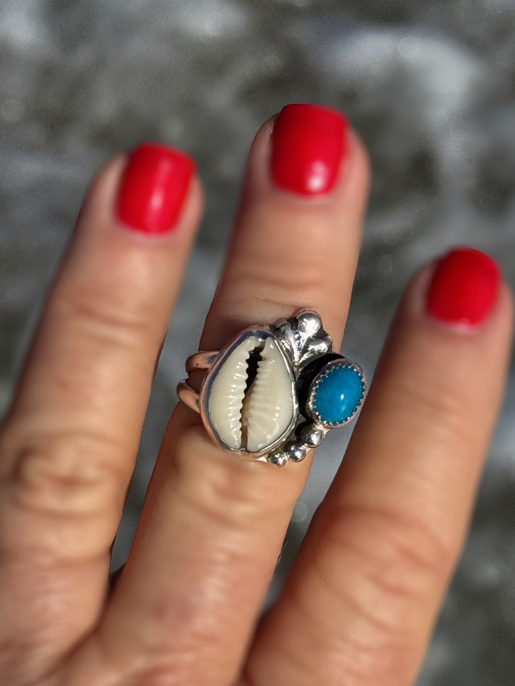 Rare Bisbee Turquoise & Cowrie Shell Cluster Statement Ring | Handmade Sterling Ring | Size 7 3/4